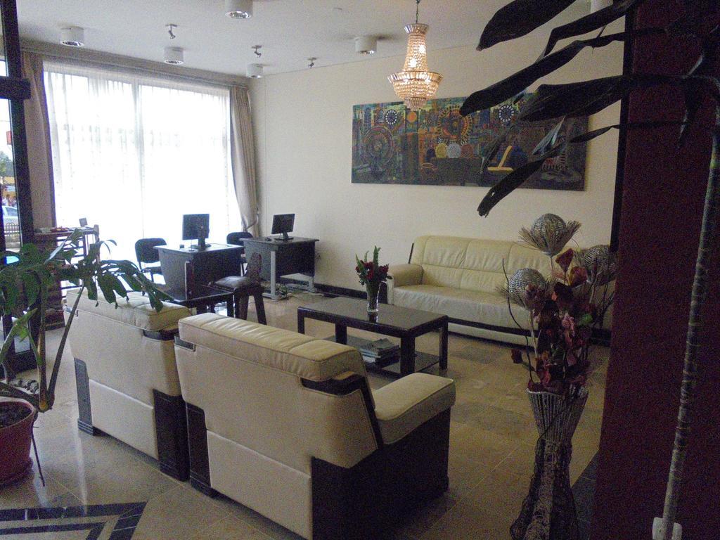 Soramba Hotel Business Plc Addisz-Abeba Kültér fotó
