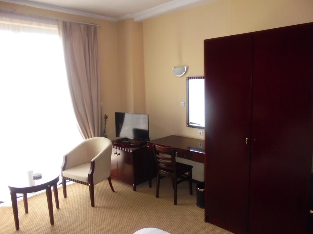 Soramba Hotel Business Plc Addisz-Abeba Kültér fotó