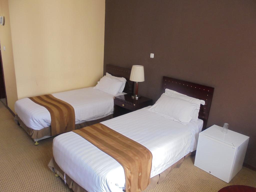 Soramba Hotel Business Plc Addisz-Abeba Kültér fotó