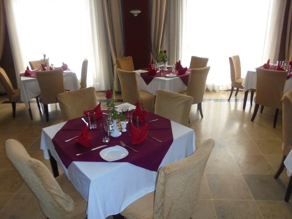 Soramba Hotel Business Plc Addisz-Abeba Kültér fotó