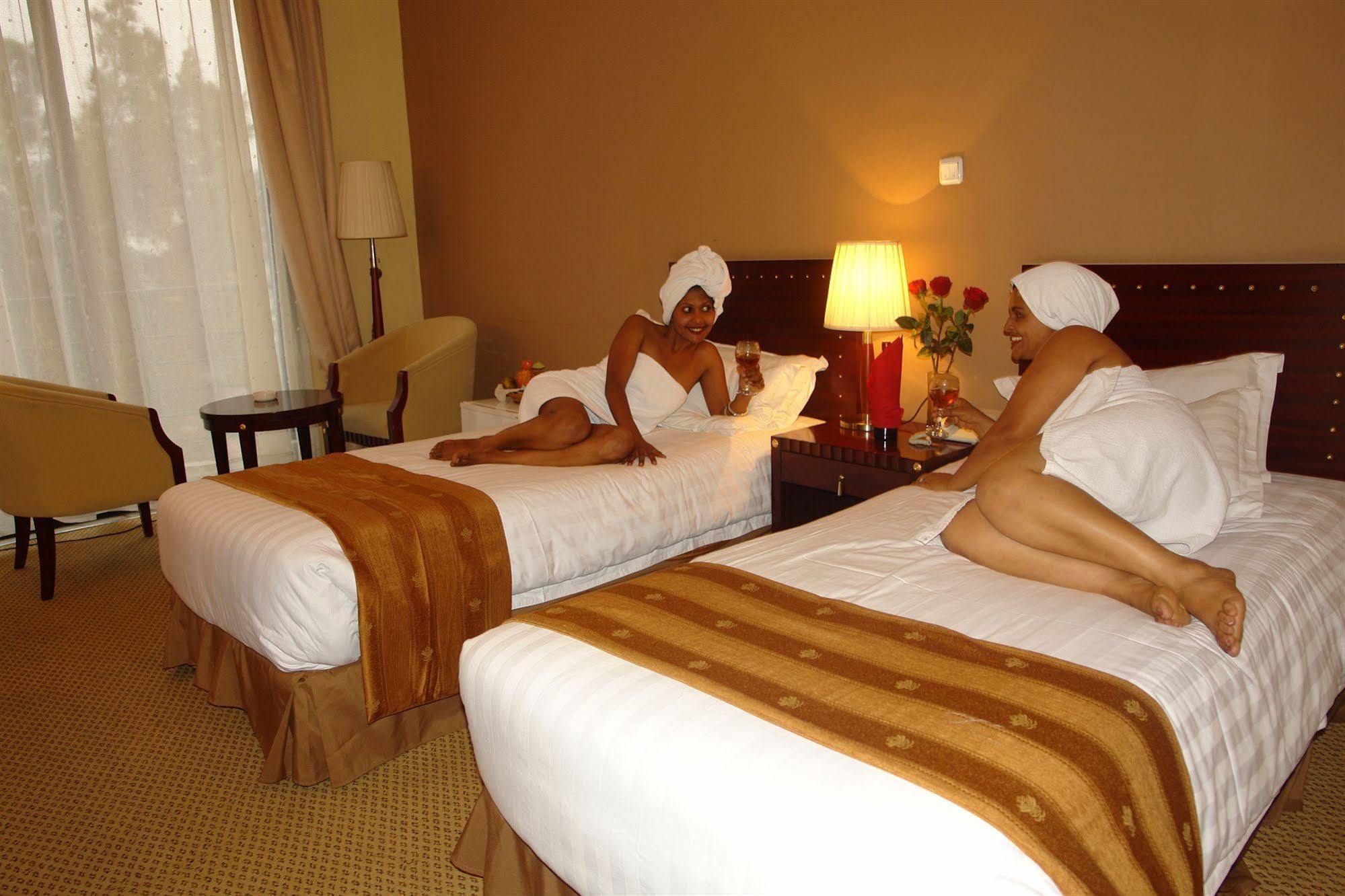Soramba Hotel Business Plc Addisz-Abeba Kültér fotó